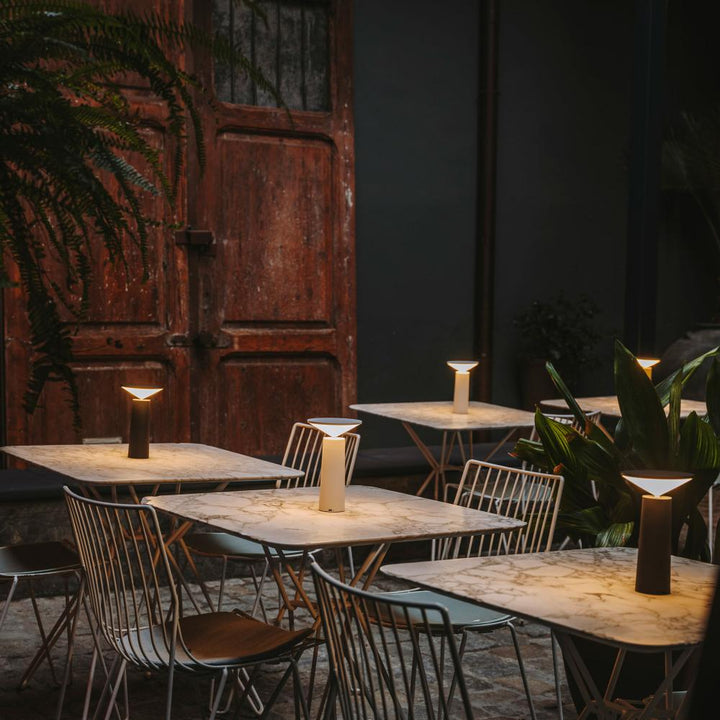 InfiNight - Modern table lamp with touch sensor | Dimmable brightness | Kalsten
