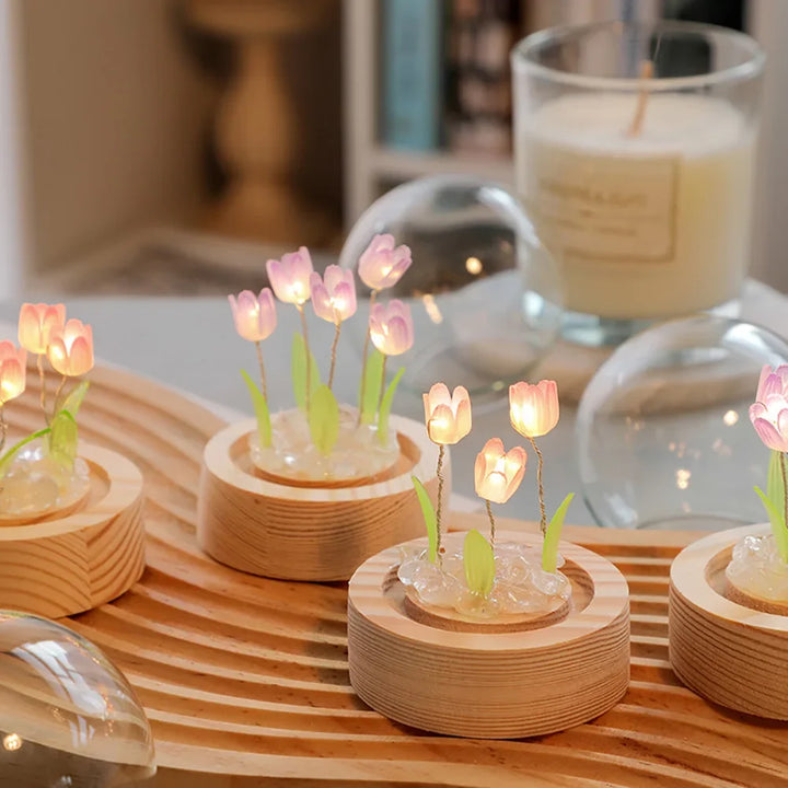 TulipGlow Elegant Floral Table Lamp – Refined Lighting Kalsten