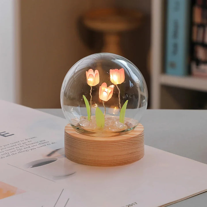 TulipGlow Elegant Floral Table Lamp – Refined Lighting Kalsten