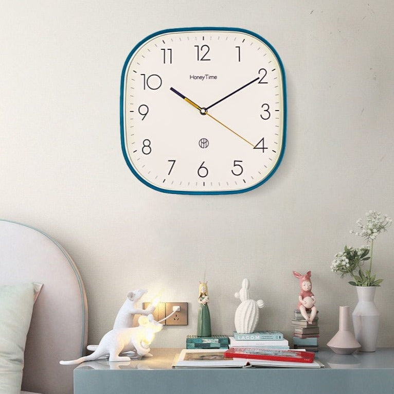 Ultra Silent Square Clock | Kalsten