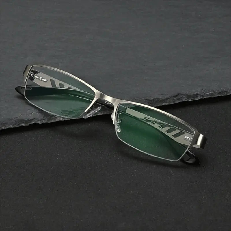 Kalsten | Ultra-light multifocal self-tinting reading glasses