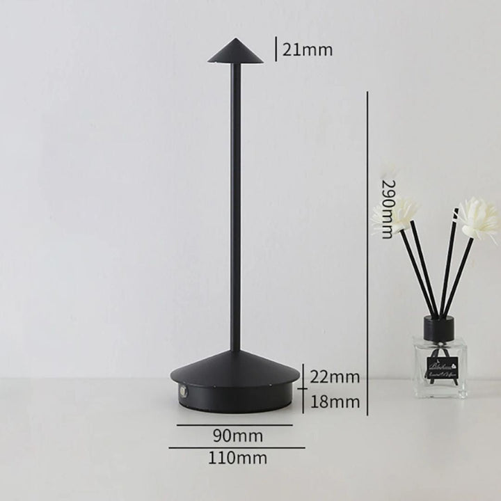 Eindhoven Robyn Arrow LED Table Lamp | Kalsten