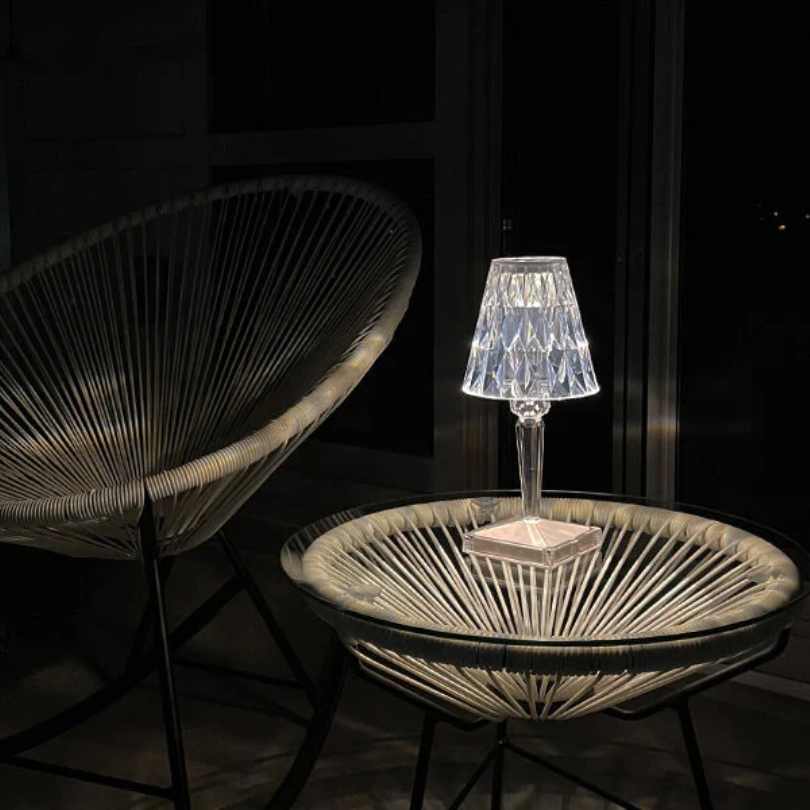 CrystalLuxe Table Lamp - Elegant Crystal Table Lighting Kalsten