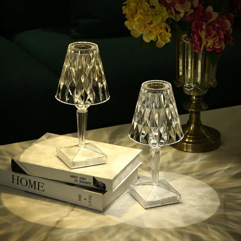 CrystalLuxe Table Lamp - Elegant Crystal Table Lighting Kalsten