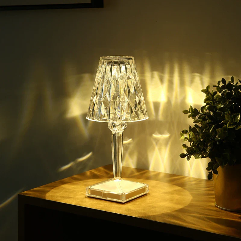 CrystalLuxe Table Lamp - Elegant Crystal Table Lighting Kalsten