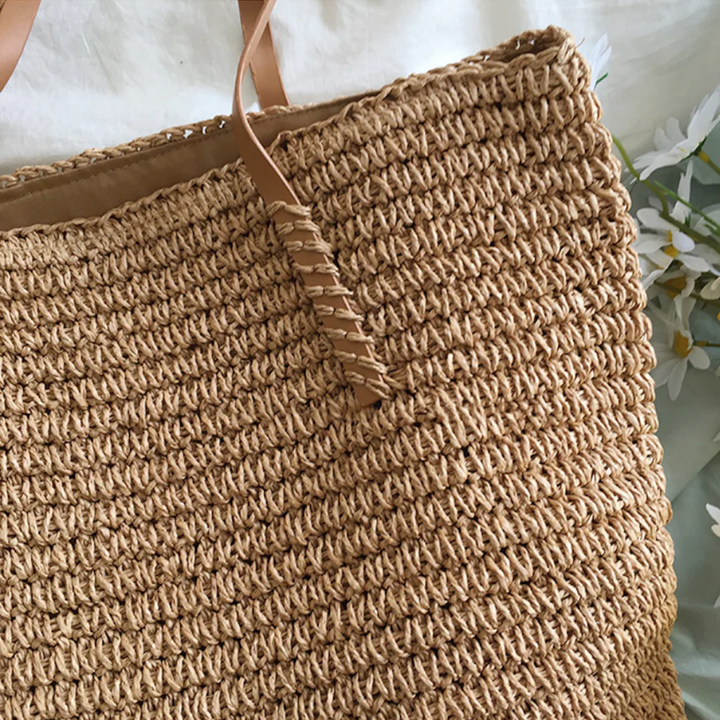 Spacious Handbag with Sturdy Shoulder Strap - TerraWoven | Kalsten