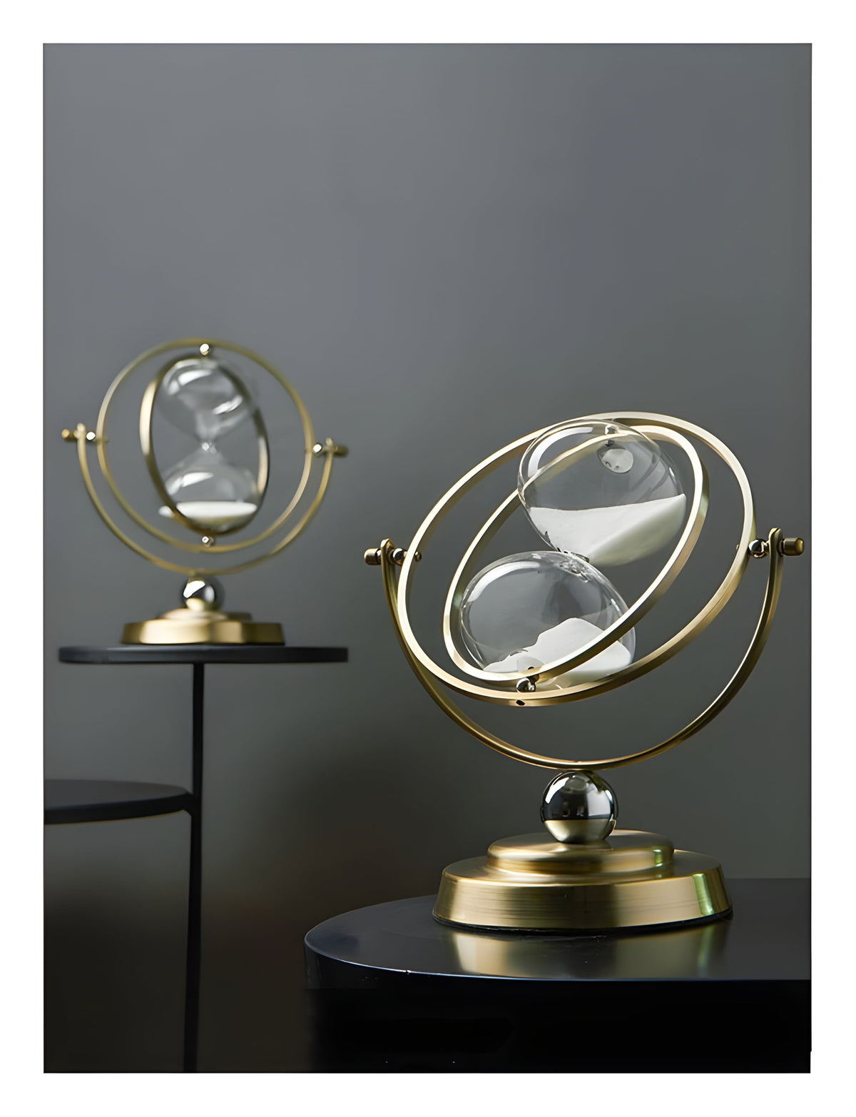 Skanto | GracefulTime Clock – Luxurious Hourglass with Elegant Gold Frame and Timeless Design