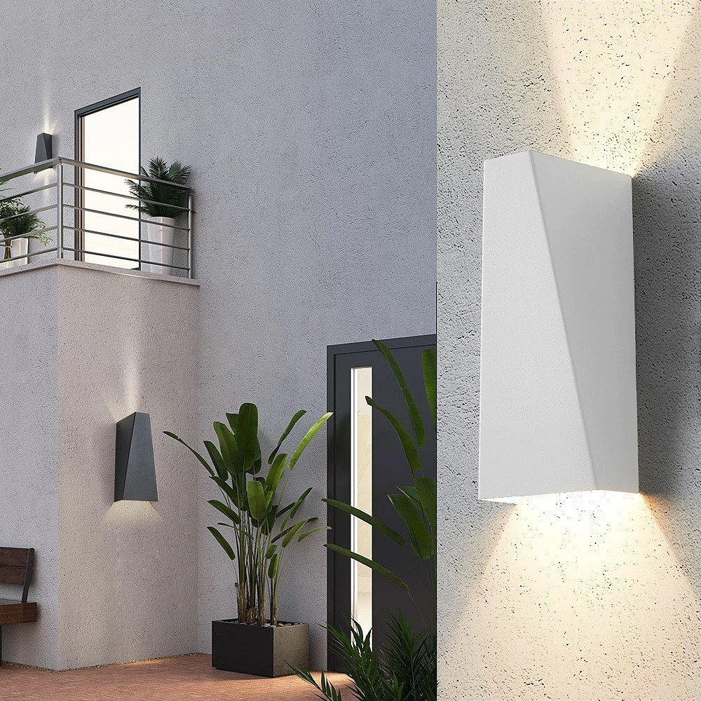 GlowHorizon Light – Nordic Aluminium Up and Down LED Light | Kalsten