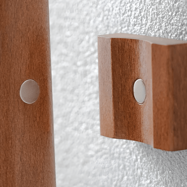 Long Wooden Shoe Horn with Magnet and Wall Holder 55 cm | Kalsten