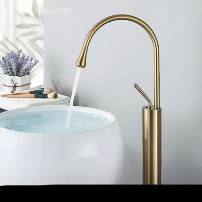 Basin mixer tap in a brushed look – Basin mixer tap, hot-cold mixer, brass tap for residential use | Karnz