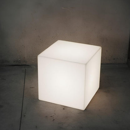 BowLift | Cubic Garden Light