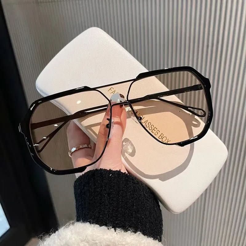 Skanto | Square Women's Sunglasses with UV400 & Color-Changing Lenses