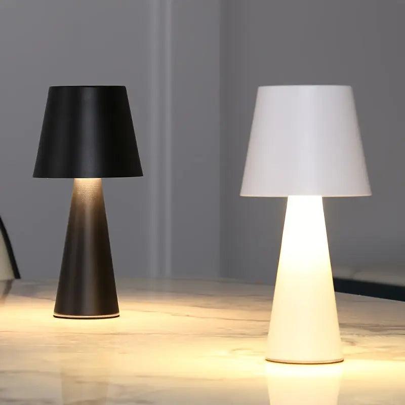 Table lamp - Lighting - black - Add refined style and leave a lasting impression | Kalsten