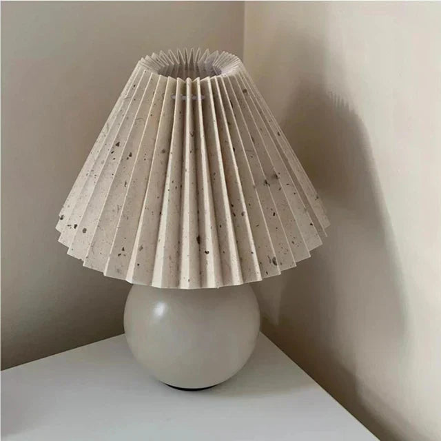 Kalsten | Luminous Heritage: Vintage Table Lamp with Pleated Shade – Elegant Antique Retro Nightstand Lighting Solutions