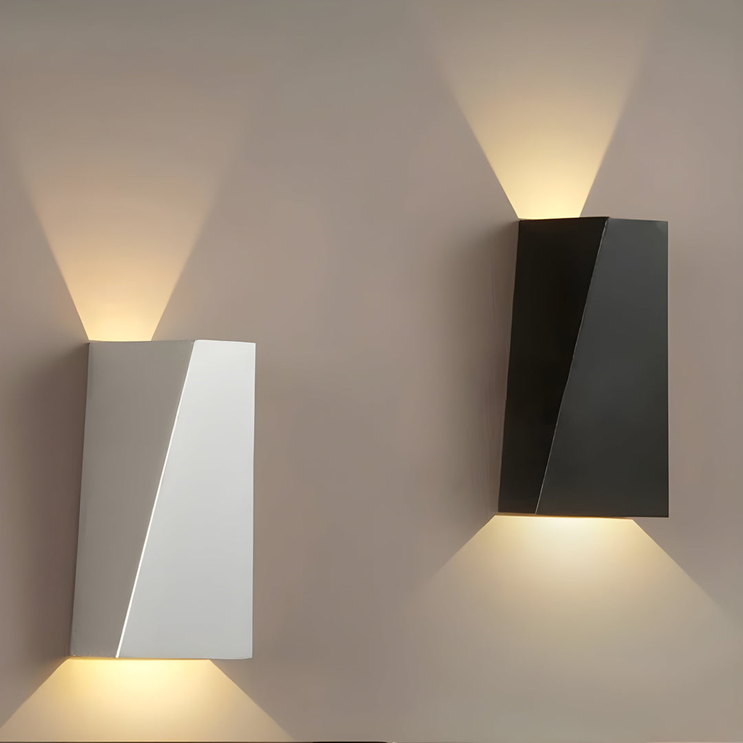 GlowHorizon Light – Nordic Aluminium Up and Down LED Light | Kalsten
