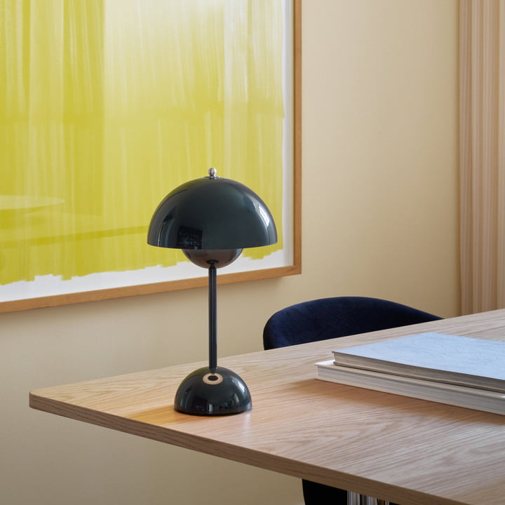 Lunarglo | LED table lamp | Kalsten