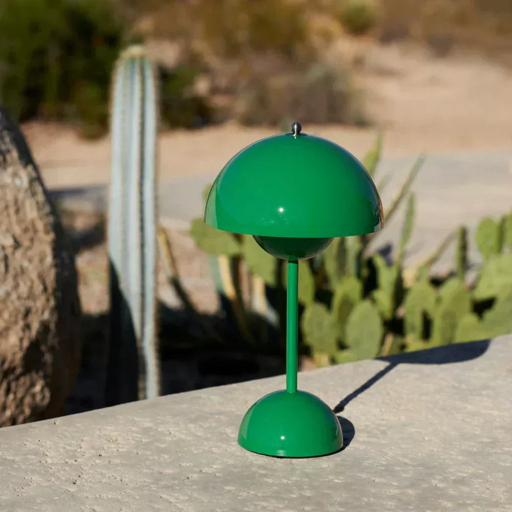 Lunarglo | LED table lamp | Kalsten
