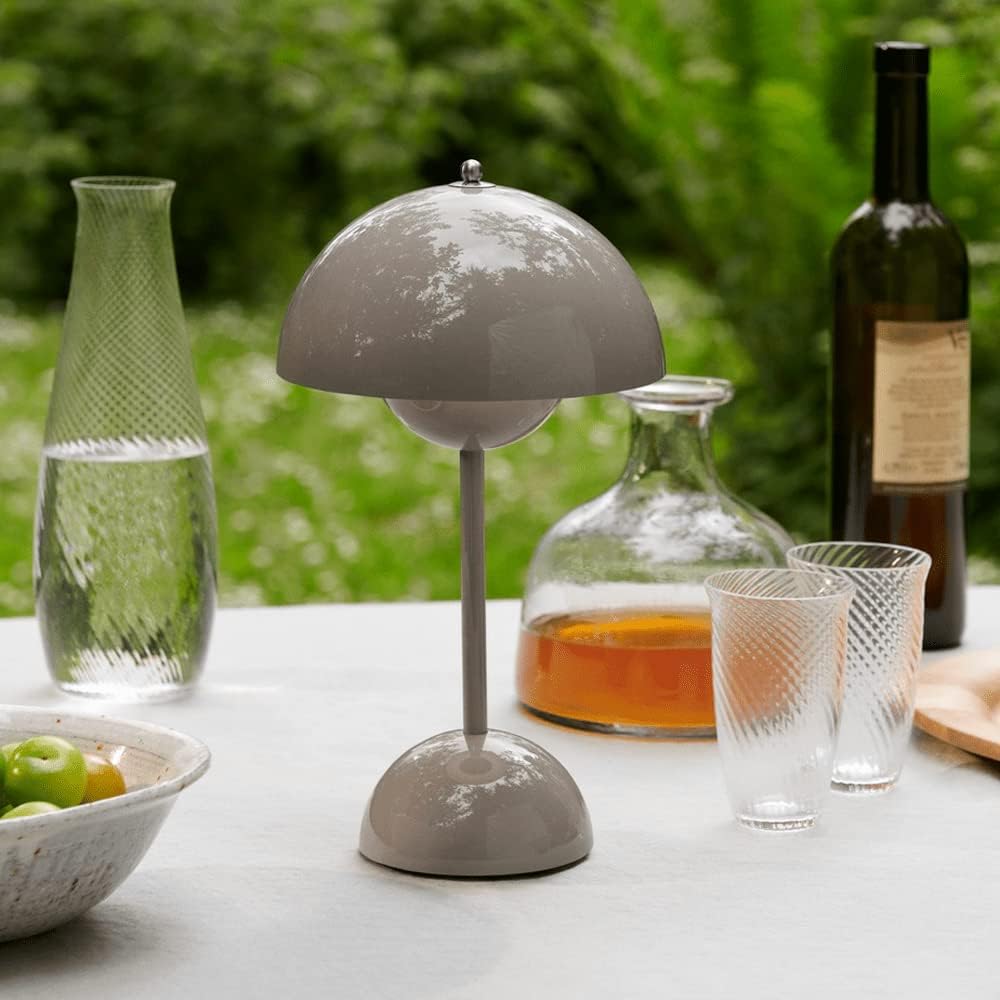 Lunarglo | LED table lamp | Kalsten