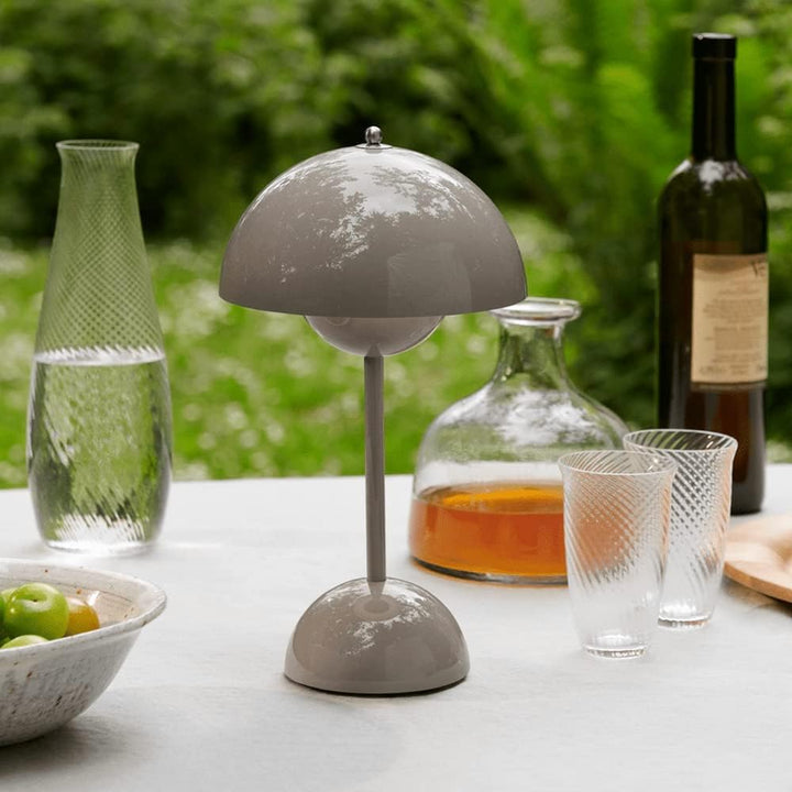 Lunarglo | LED table lamp | Kalsten