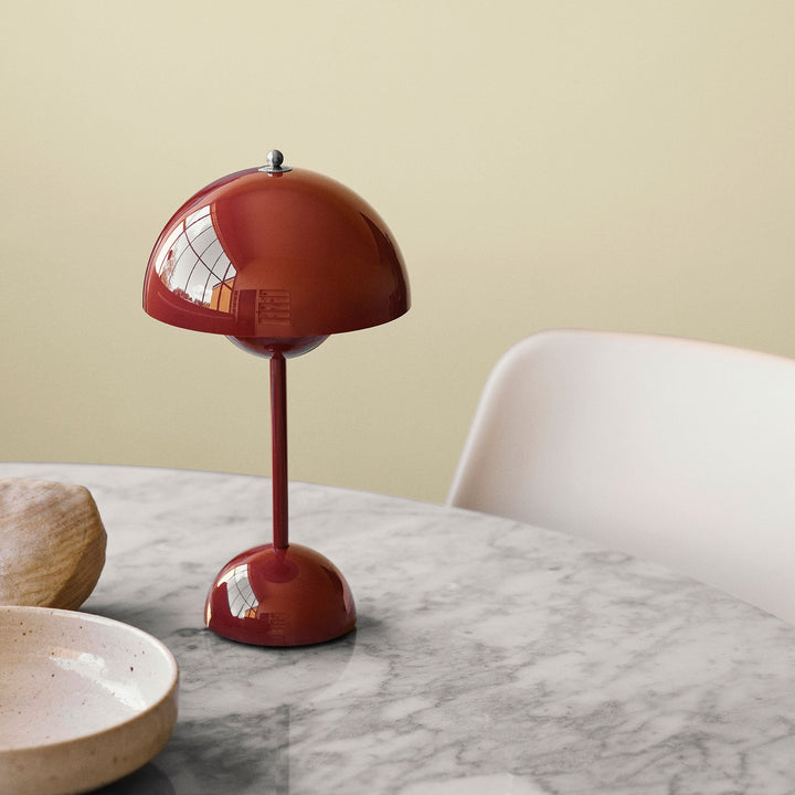 Lunarglo | LED table lamp | Kalsten