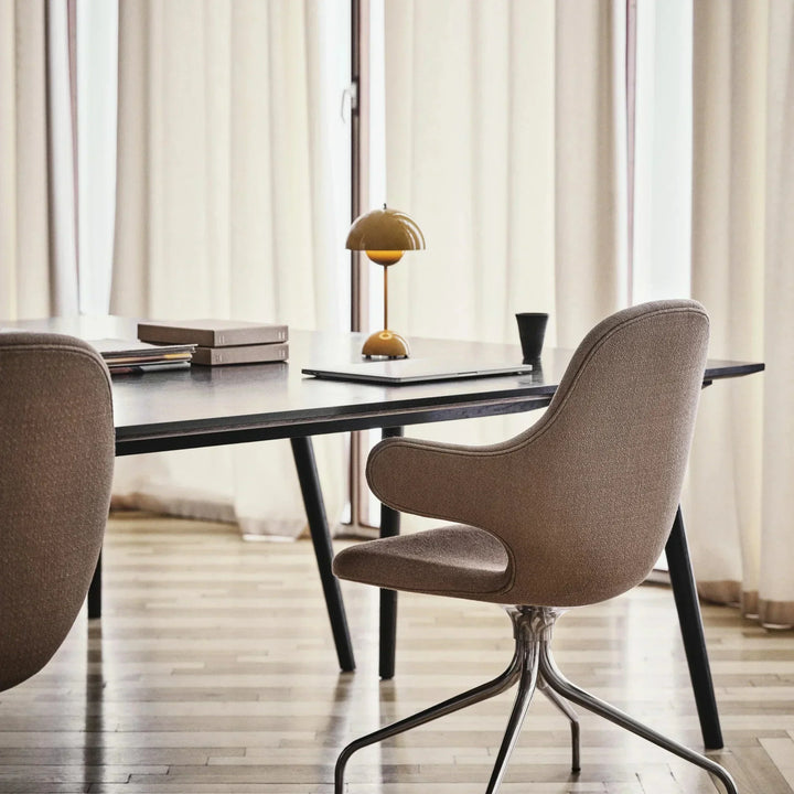 Lunarglo | LED table lamp | Kalsten