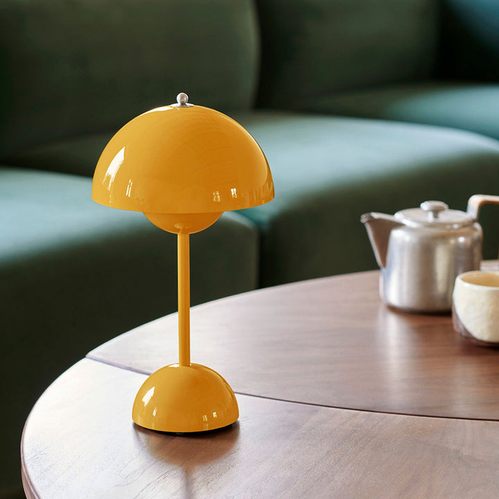 Lunarglo | LED table lamp | Kalsten