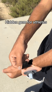 Kalsten | Wristband Water Bottle
