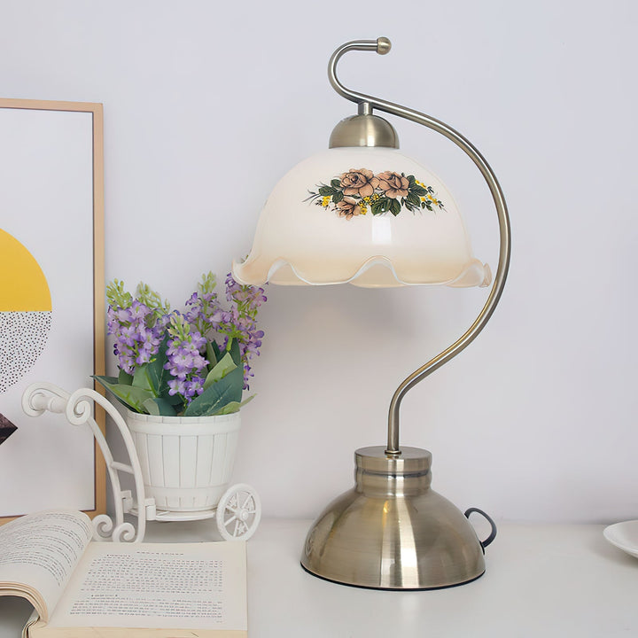 Wythe Table Lamp | Kalsten