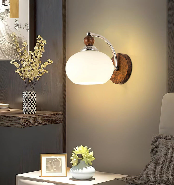 Yisi Po Wall Lamp | Kalsten