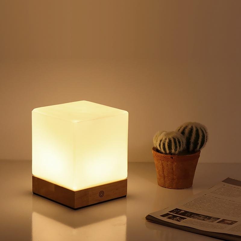 GlowCube Wireless LED Table Lamp – Modern and Energy Efficient Kalsten
