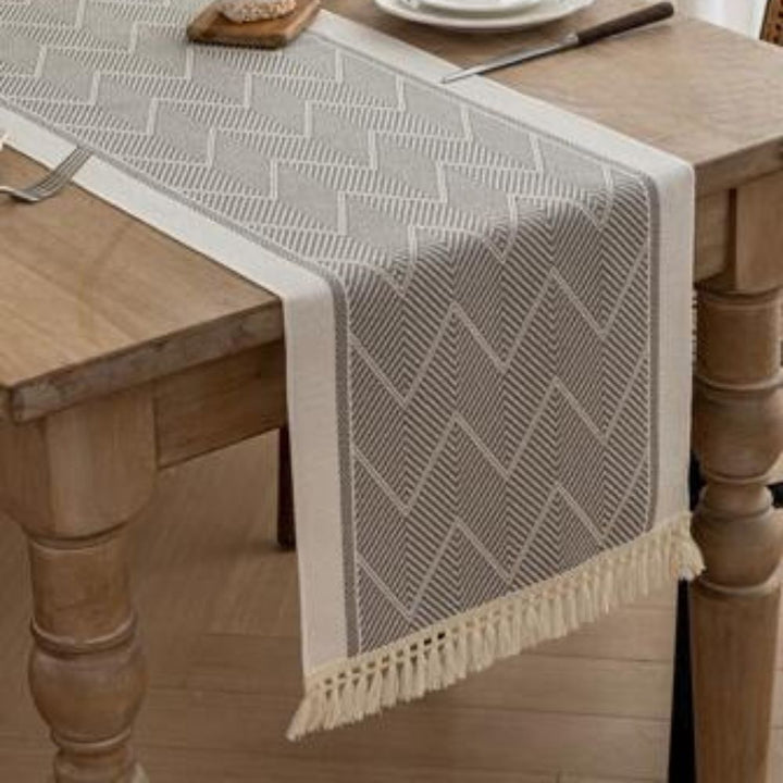 Kalsten | Zigzag Loom Table Runner