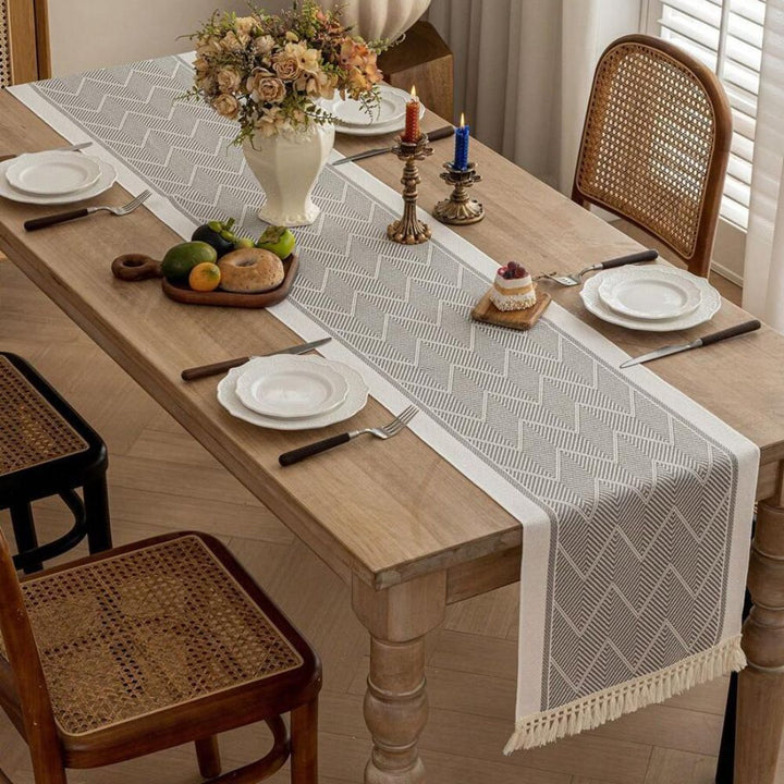 Kalsten | Zigzag Loom Table Runner