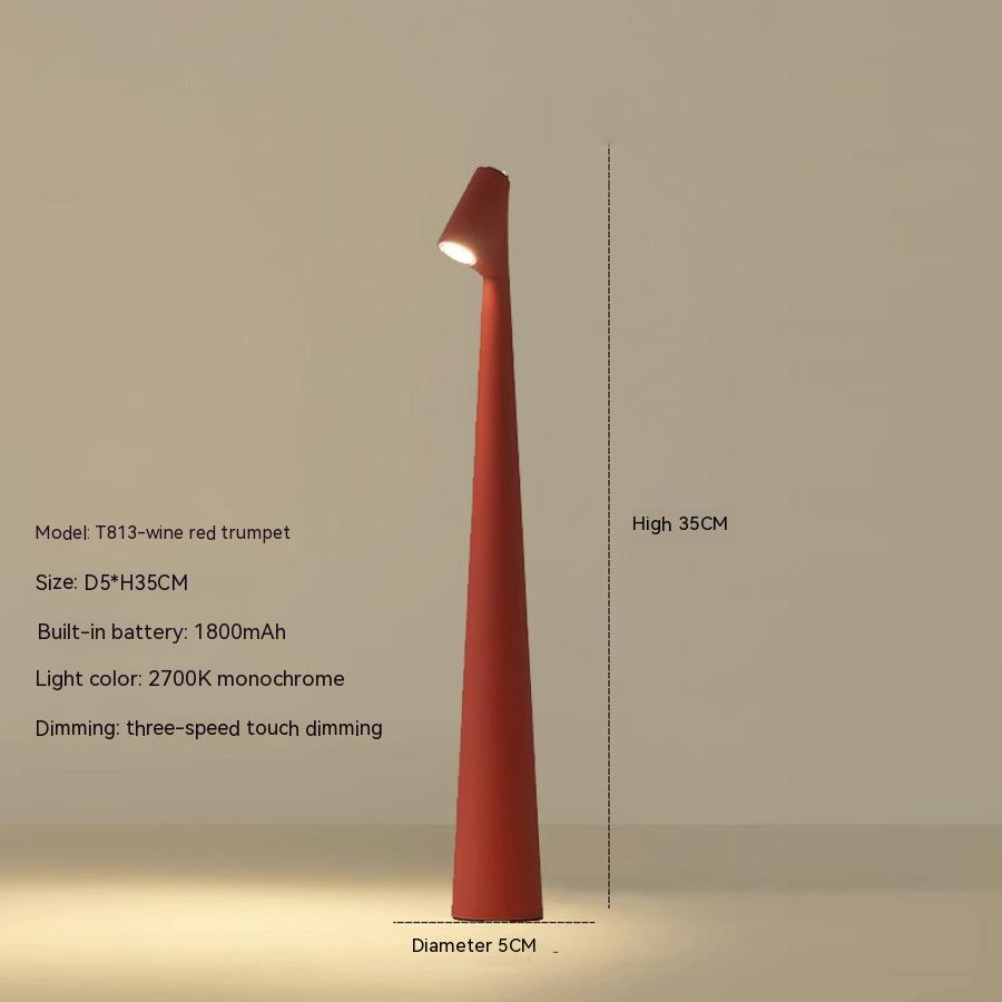Modern Red Metal LED Table Lamp Kalsten