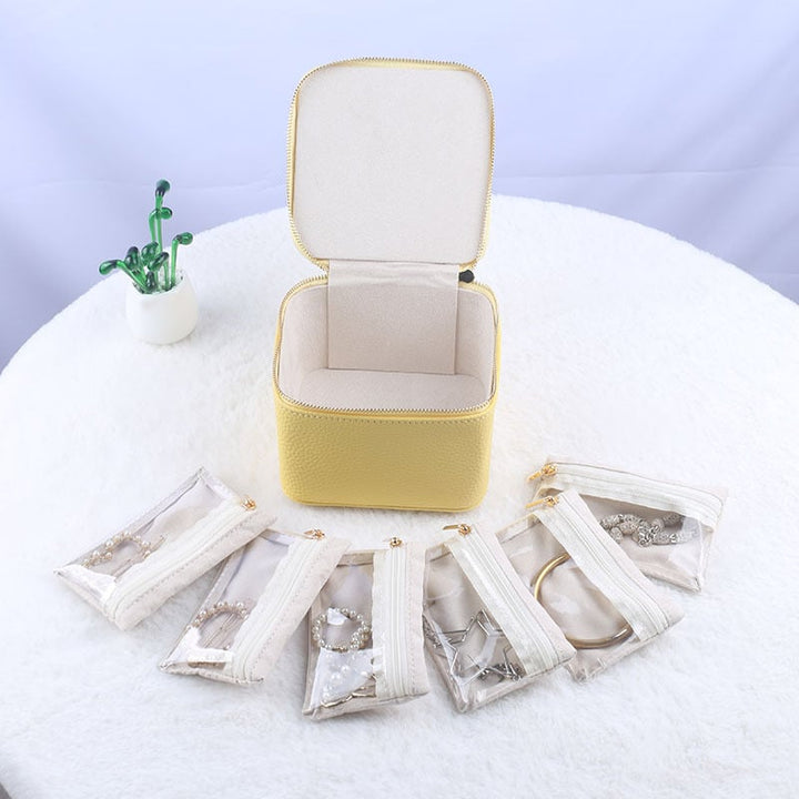 Jewelry box with 12 zipper compartments | Kalsten