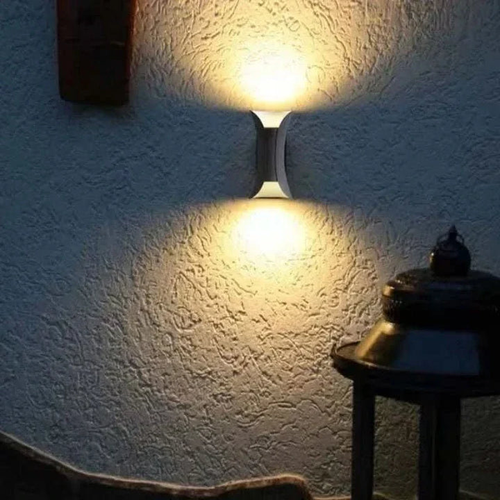 Kalsten | Weatherproof wall light with IP65 protection