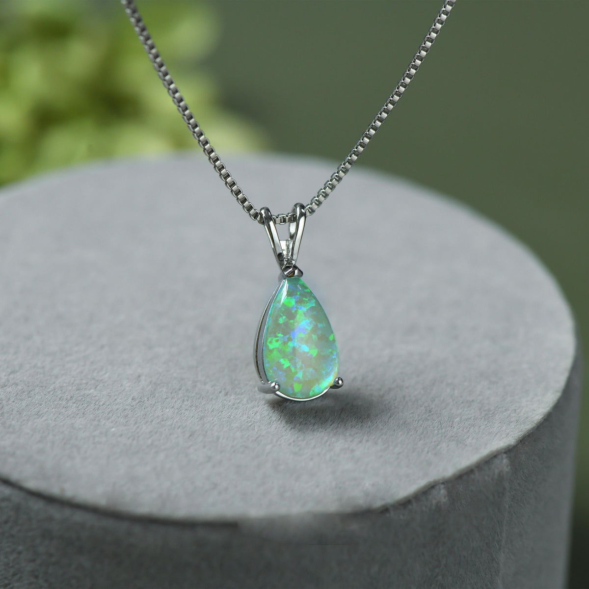 Skanto | Minimalist Drop Opal Pendant Necklace - Selina