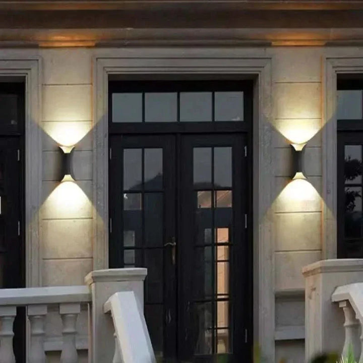 Kalsten | Weatherproof wall light with IP65 protection