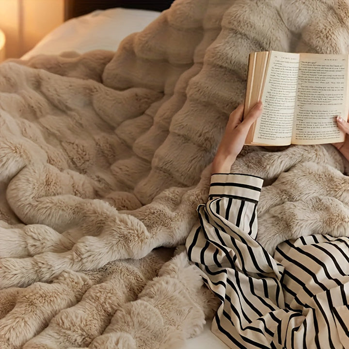 Elegant Rabbit Fleece Blanket - Luxury and Durable Kalsten