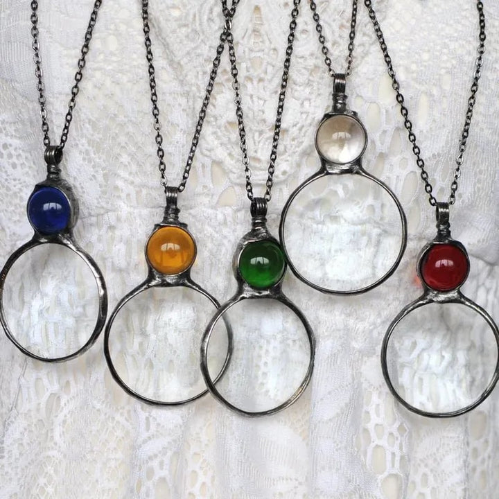 Kalsten | Necklace with magnifying pendant
