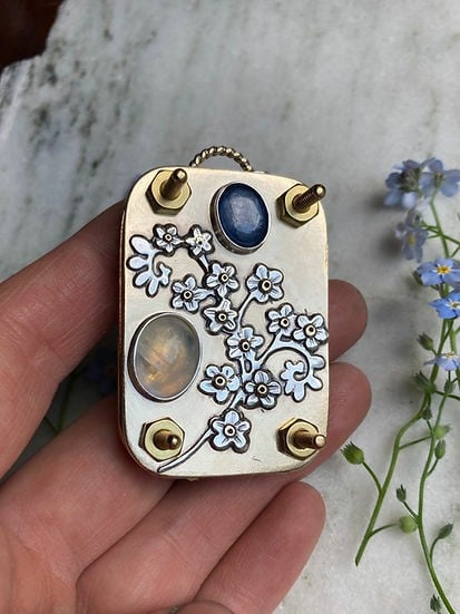 Kalsten | Mini Flower Press | Compact Botanical Keepsake Maker | Portable Craft Tool