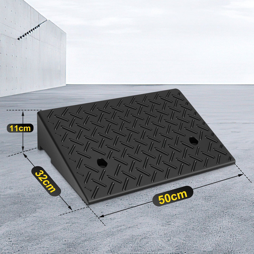 2 Piece Curb Ramp Rubber Access Ramp 3T | Kalsten