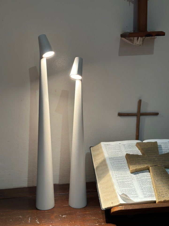 Table Lamp Modern Red Metal LED Light | Kalsten