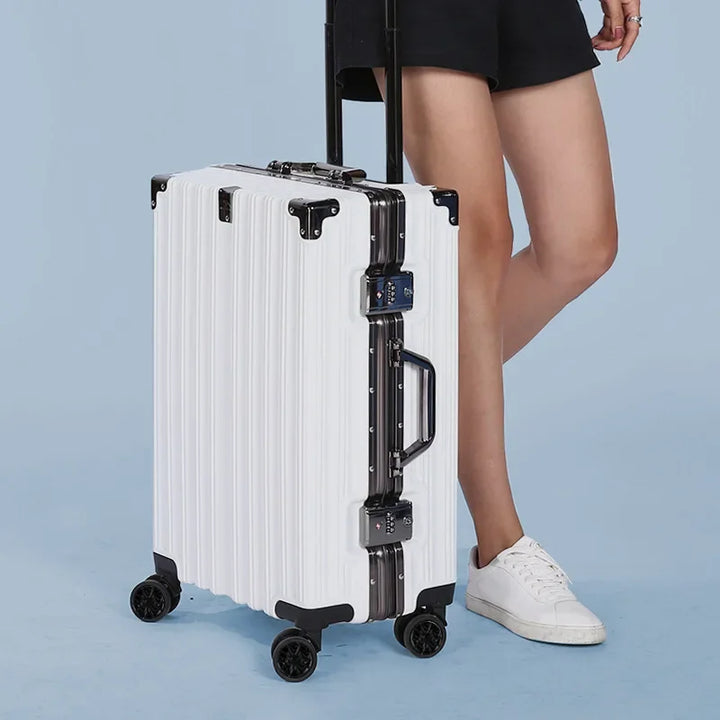 Aluminium frame hard shell suitcase – Geneva | Kalsten