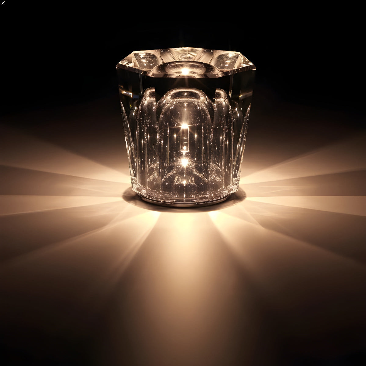 Luxury rechargeable Diamond Crystal Table Lamp - Lumière Diamant | Karnz