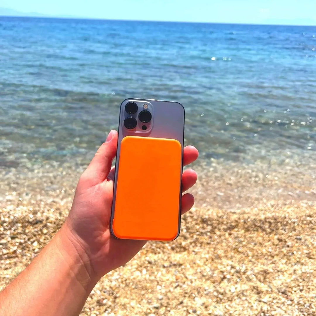 Kalsten | Magnetic Wireless Power Bank – Compact and Powerful for Smartphones