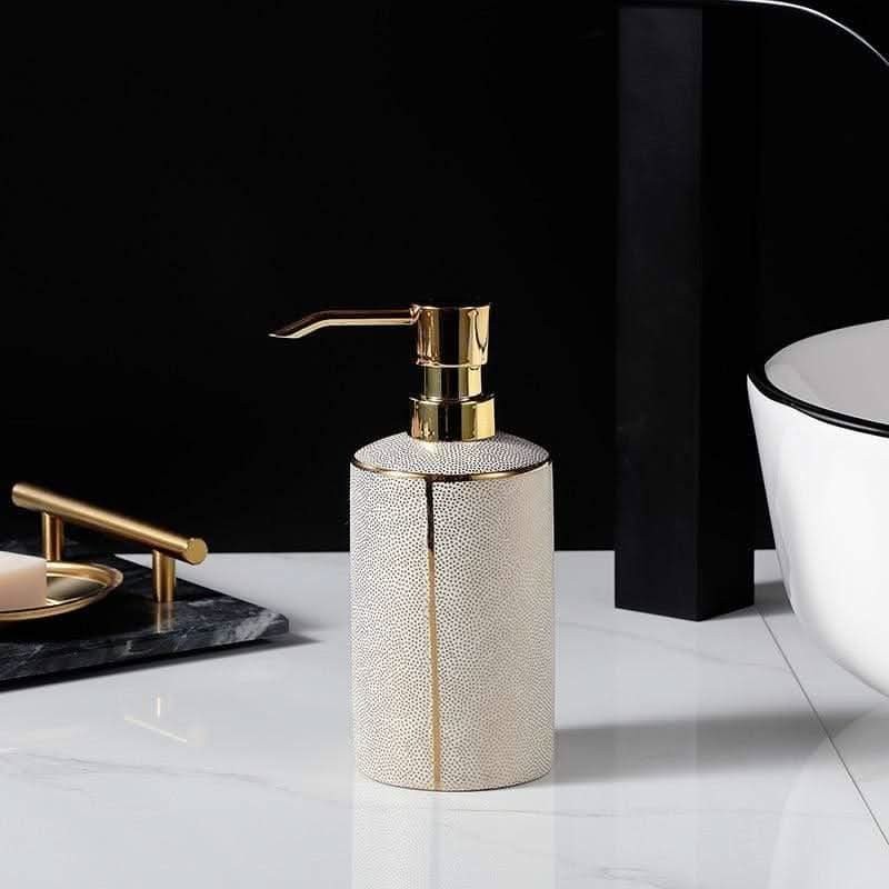 BowLift | Aqour - Functional Bathroom Accessories Set