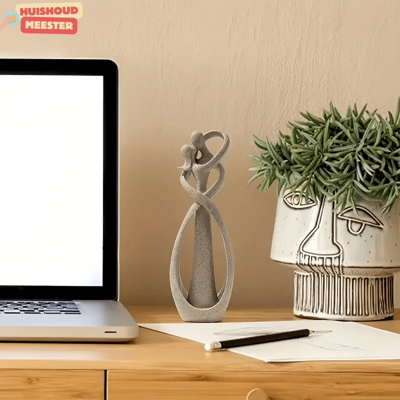Kalsten | Armonia Embrace Sculpture – Artistic Symbol of Love, Connection, and Timeless Elegance