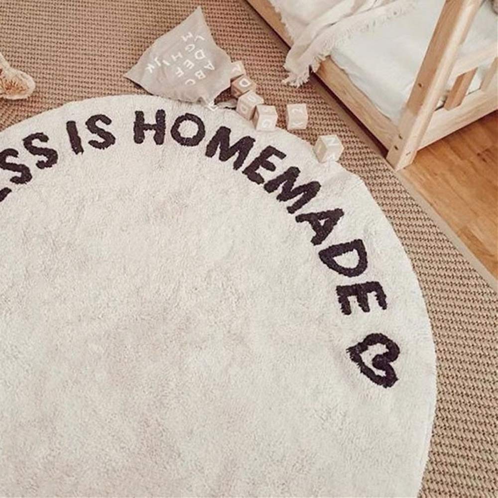 White round carpet – Stylish rug for children's room & living room, ideal for modern design | Kalsten