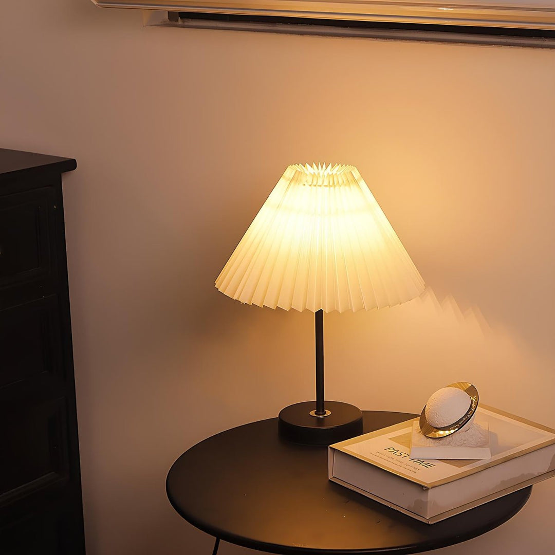 Pleatique Table Lamp | Kalsten