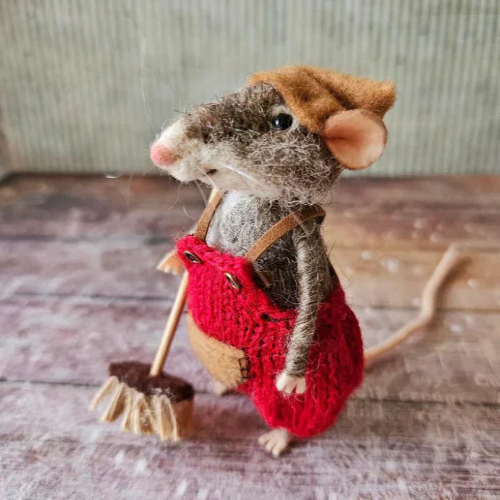 Kalsten | Handmade felt mouse | Christmas decoration & gift idea | Needle felted from wool & fabric | Sustainable